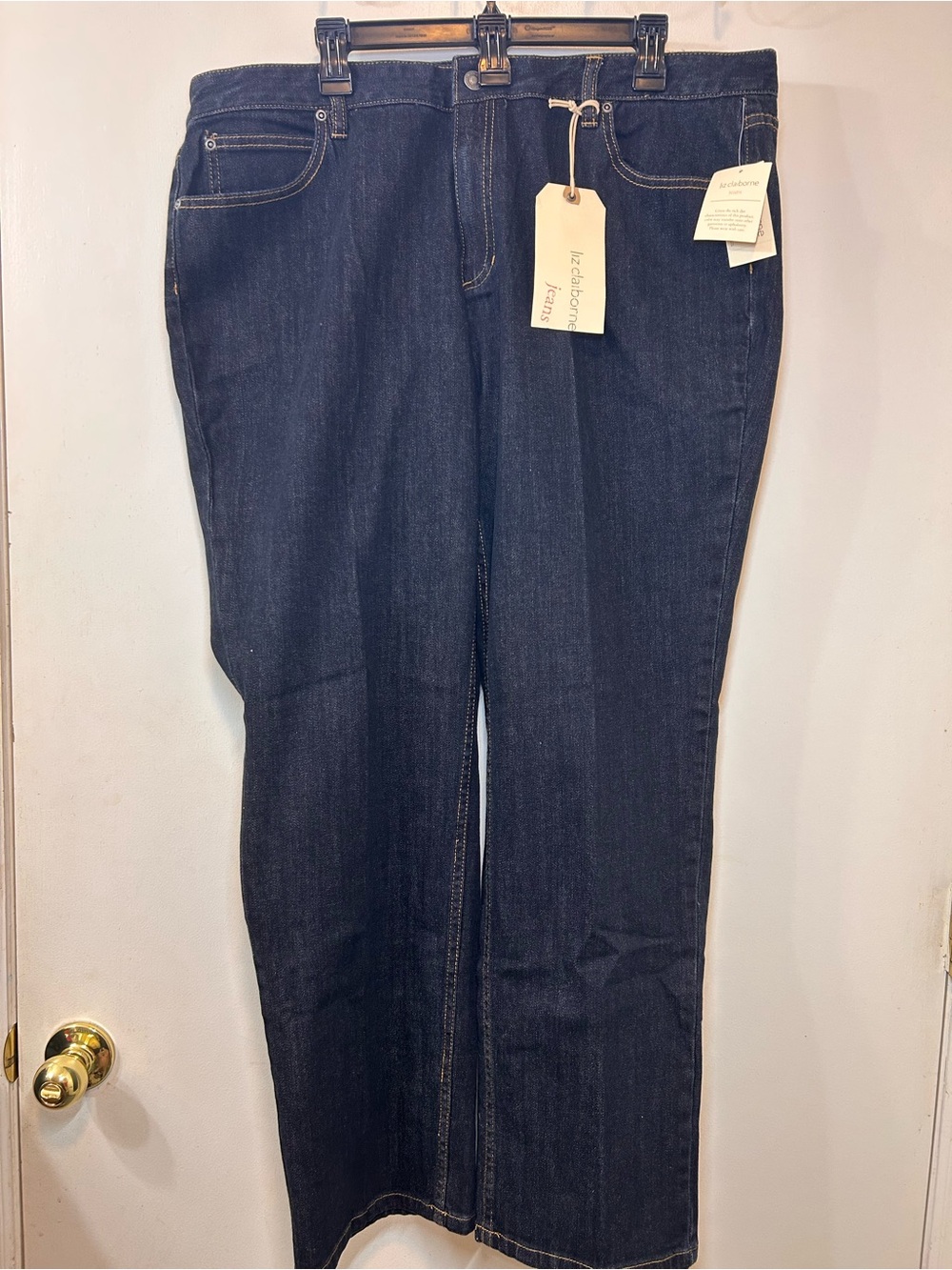 Liz Claiborne Women’s Straight Leg Jeans in Dark Blue Indigo
